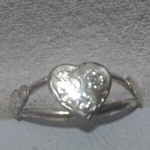 Montana Silversmiths Silver Triple Engraved Heart Open Bracelet Excellent !!!